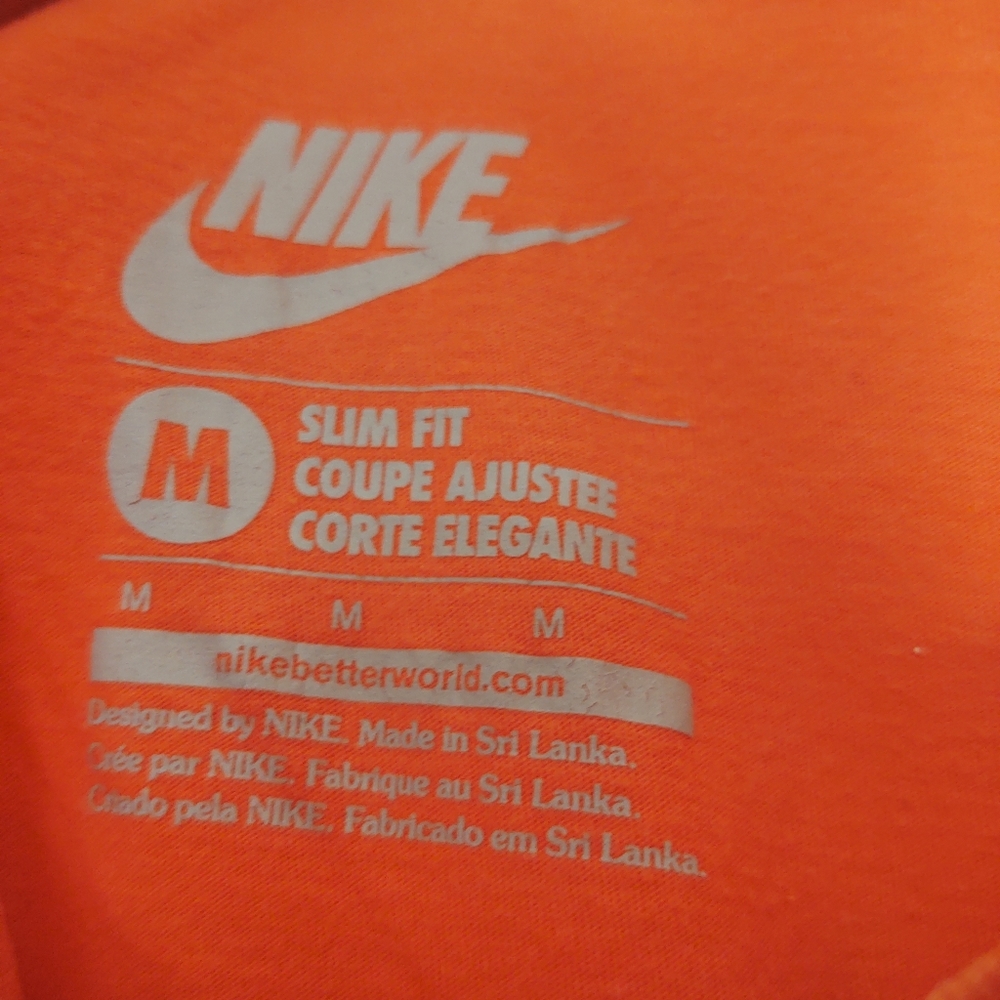 Nike Tee - Picture 3 of 3